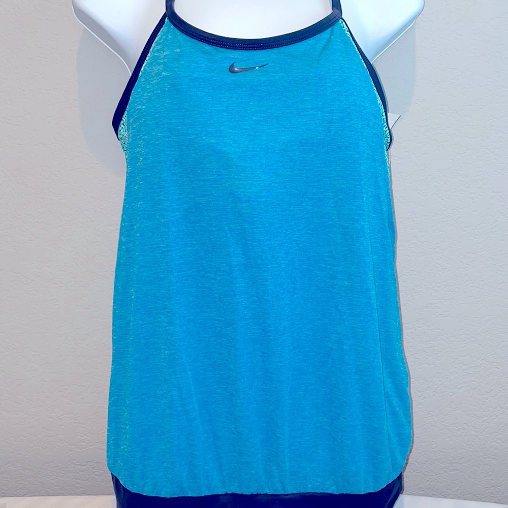 Nike workout top